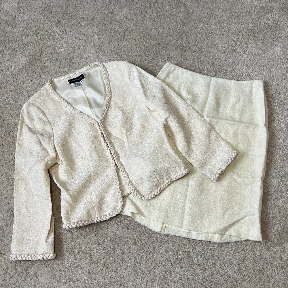 Donna Morgan Skirt Suit Set Size 10 Jacket Ivory Metallic Long Sleeve Work